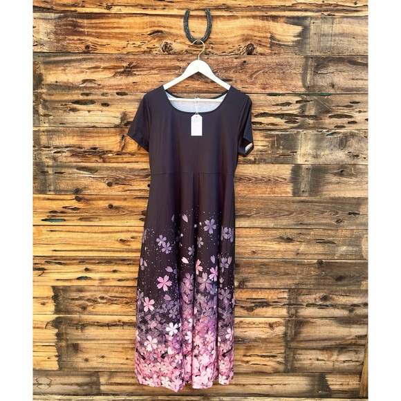 UNBRANDED | NWT Short Sleeve Butterfly Printed Maxi Dress L - Picture 1 of 4